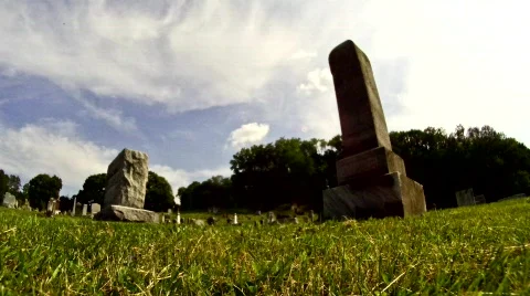 Cemetery sky time-lapse 動画素材 730506