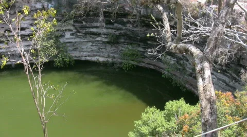 Cenote at Chichen Itza Video stock 420261