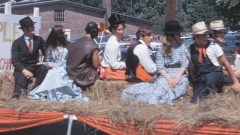 Centennial Parade Float with Costumed People in Chatham, United States, 1969 Vidéo 348923980