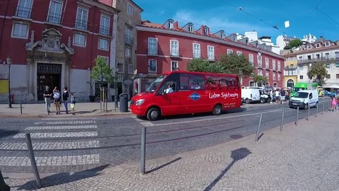Center of Lisbon, Largo Portas do Sol, LISBON, PORTUGAL - AUGUST 25, 2017 Video stock 80643735