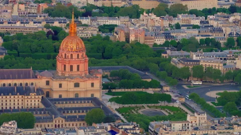 The center of Paris from the height of the Eiffel Tower. Main landmarks of Stock Footage 317318301