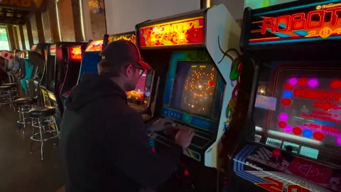 Centipede Video Game in Arcade - Retro - Moorhead, MN - July 17, 2025 Vídeo Stock 313951019