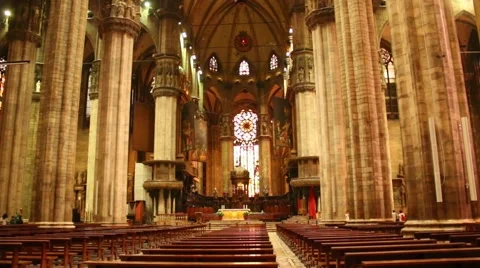 Central Interior Of The Dome In Milan Video stock 40613394