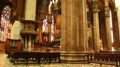 Central Interior Of The Dome In Milan Stock-Footage 40613397
