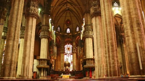 Central Interior Of The Dome In Milan 스톡 동영상 40613412