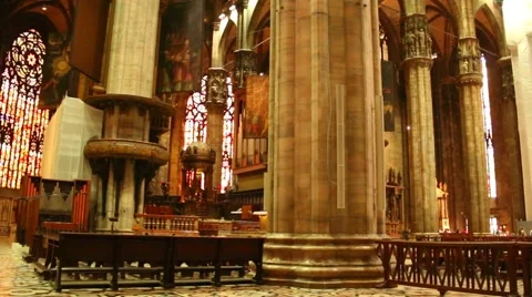 Central Interior Of The Dome In Milan Video stock 40613434
