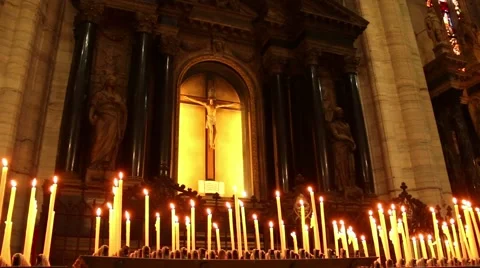 Central Interior Of The Dome In Milan Stock-Footage 40647579
