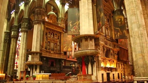 Central Interior Of The Dome In Milan 스톡 동영상 40647648