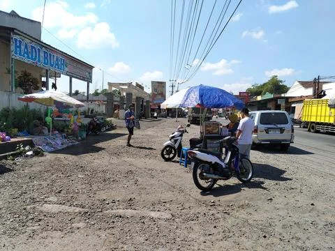 Central Java Indonesia 10 June 2026: Human interest scene captured outdoors  Stock-Fotos