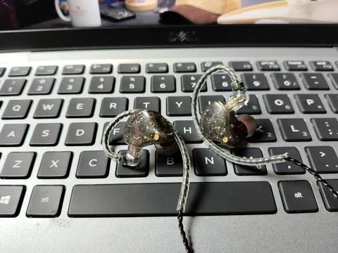 Central Java Indonesia 10 June 2026: A pair of in-ear monitor (IEM) earphones re Stock-Fotos