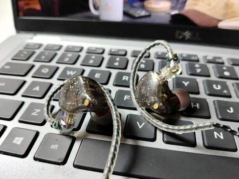 Central Java Indonesia 10 June 2026: A pair of in-ear monitor (IEM) earphones  Stock-Fotos