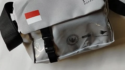 Central Java Indonesia 10 May 2026: Indonesian Hajj sling bag 2026 designed for  Vídeos de archivo 334712611