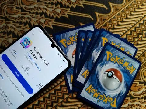 Central Java Indonesia 13 may 2026: Pokémon TCG Pocket app displayed  스톡 사진