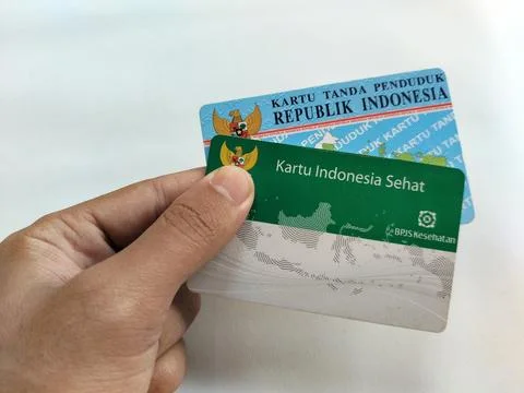 Central Java Indonesia 16 July 2026: Close-up of a hand holding an Indonesian  Photos