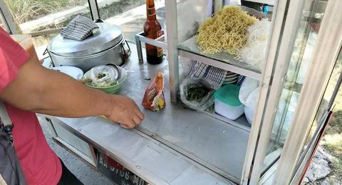Central Java Indonesia 17 July 2026: Indonesian bakso street food cart with fres Stock-Fotos