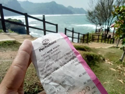 Central Java Indonesia 18 June 2024: Tourist tickets, Menganti Beach is located 스톡 사진