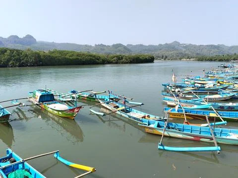 Central Java Indonesia 19 June 2026: A traditional wooden boat rests Stock-Fotos