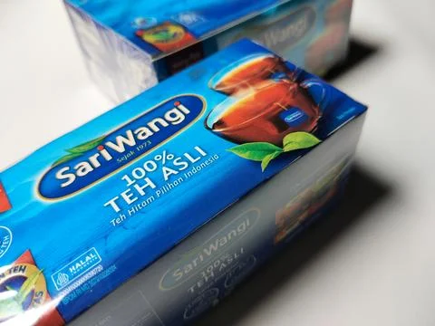 Central Java Indonesia 19 may 2026: Selected black tea by Sari Wangi in tea bag  Stock-Fotos