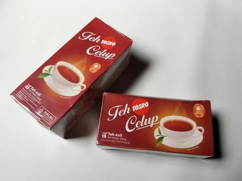 Central Java Indonesia 19 May 2026: Sosro Black Tea Bags. Made from high-quality Foto stock