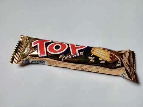 Central Java Indonesia 2 January 2025: TOP wafer snack Фото