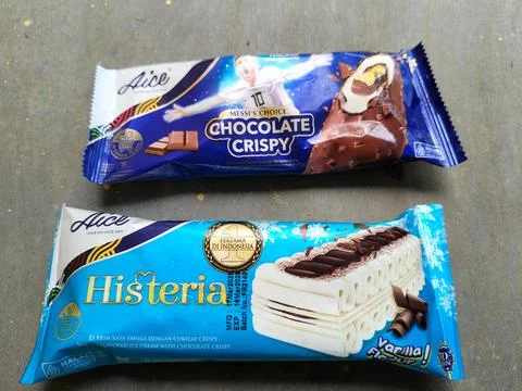 Central Java Indonesia 20 April 2026: Aice brand ice cream, affordable frozen sn Foto stock