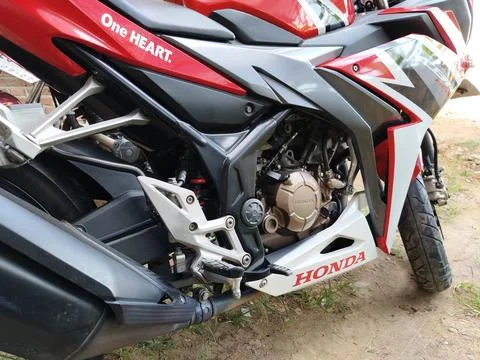 Central Java Indonesia 20 March 2026: Honda CBR superbike in outdoor setting Stock-Fotos