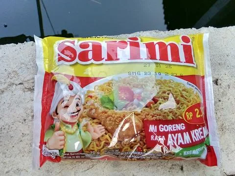 Central Java Indonesia 21 June 2024: sarimi instant noodles Stock-Fotos