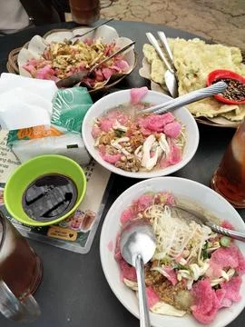 Central Java Indonesia 23 August 2026: A complete set of traditional Indonesian  库存照片