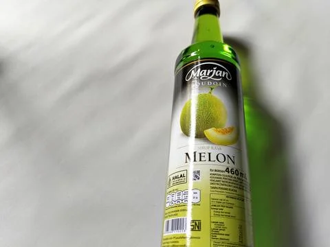 Central Java Indonesia 23 March 2026: Sweet melon flavored syrup from Marjan  Foto stock