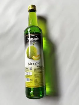 Central Java Indonesia 23 March 2026: Sweet melon flavored syrup from Marjan Fotos de archivo
