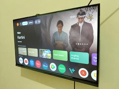Central Java Indonesia 24 June 2026: Google TV Home is an Android-based Smart TV 스톡 사진
