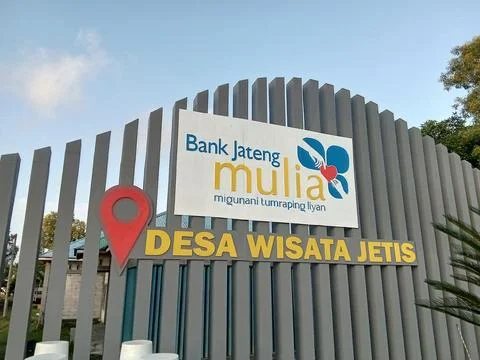 Central Java Indonesia 26 June 2024: Welcome Monument at Jetis Tourism Village,  Stockfoto's