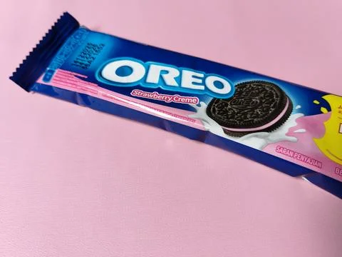 Central Java Indonesia 27 February 2026: Oreo cookies with strawberry cream  Stock Photos