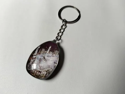 Central Java Indonesia 28 June 2026: Hajj and Umrah souvenir keychain. Stock-Fotos