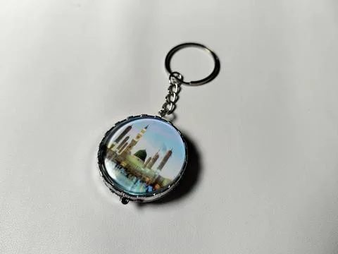 Central Java Indonesia 28 June 2026: Hajj and Umrah souvenir keychain. 库存照片