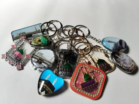 Central Java Indonesia 28 June 2026: Islamic souvenir keychain from Saudi Arabia Stock-Fotos