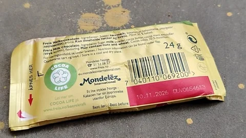 Central Java Indonesia 29, 2026: A 24g bar of Freia Melkesjokolade, a popular  Vídeos de archivo 346766253