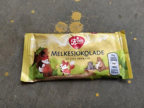 Central Java Indonesia 29, 2026: A 24g bar of Freia Melkesjokolade, a popular  Фото