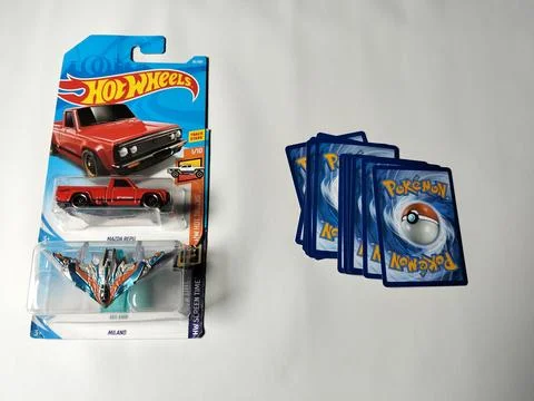 Central Java Indonesia 30 April 2026: Discover the excitement of collecting Poke Stock-Fotos