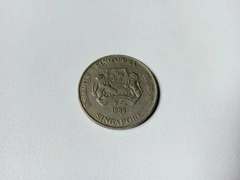 Central Java Indonesia 31 October 2024: Singapore 20 cent coin, 1988  Фото