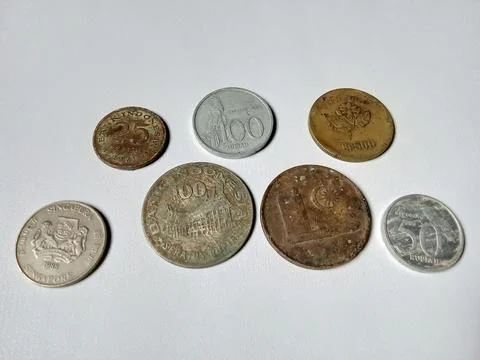 Central Java Indonesia 31 October 2024: Antique Coin Collection Stockfoto's