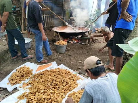 Central Java Indonesia 4 June 2026: Villagers work together to make traditional Stock Photos