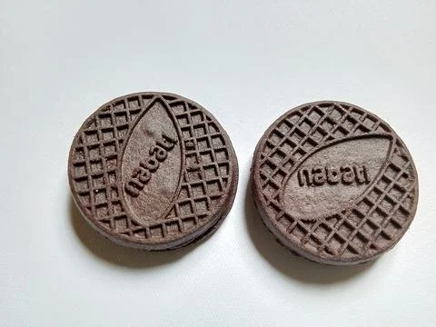 Central Java Indonesia 5 November 2024: chocolate biscuit cake with vanilla crea Foto stock