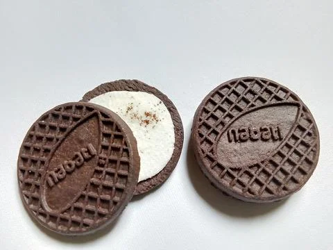 Central Java Indonesia 5 November 2024: chocolate biscuit cake with vanilla  Фото