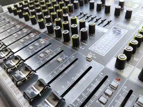 Central Java Indonesia 5 September 2026: Pro mixer control panel Stock-Fotos