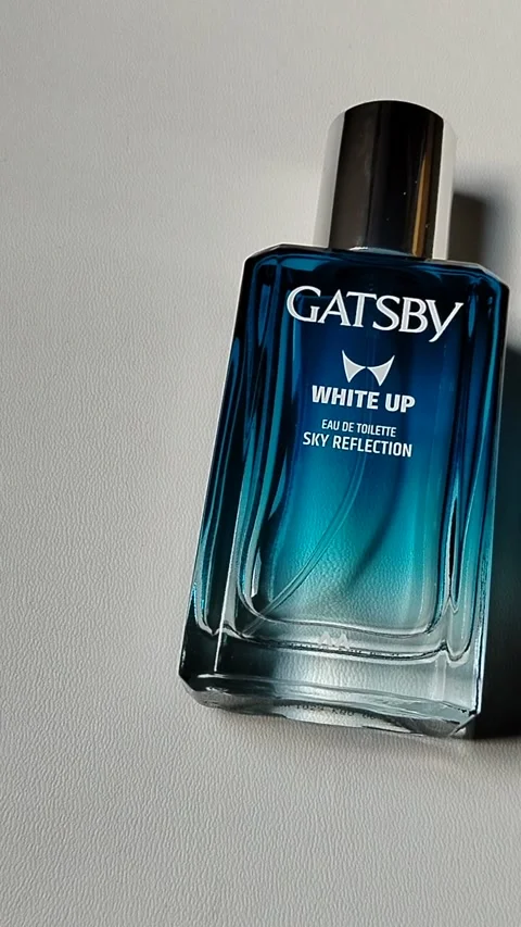 Central Java Indonesia 8 June 2026: close-up Gatsby White Up fragrance bottle  스톡 동영상 336975245