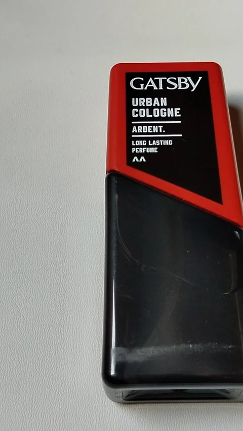 Central Java Indonesia 8 June 2026: premium Gatsby Urban Cologne Ardent perfume  스톡 동영상 336975251