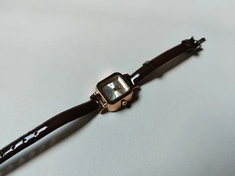 Central Java Indonesia 8 June 2026: This fashionable women's watch showcases Stock-Fotos