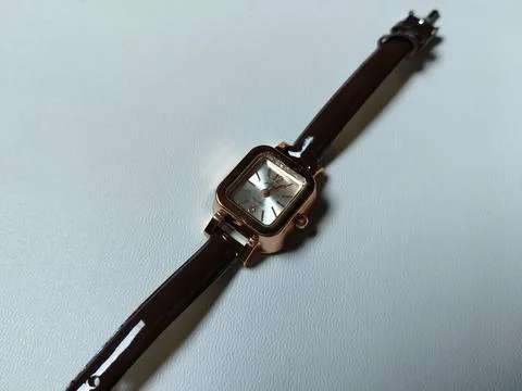 Central Java Indonesia 8 June 2026: This fashionable women's watch showcases a s Stock-Fotos