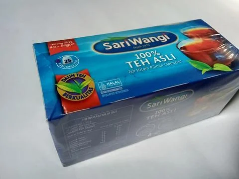 Central Java Indonesia April 4, 2025: Sari Wangi tea bags. Фото